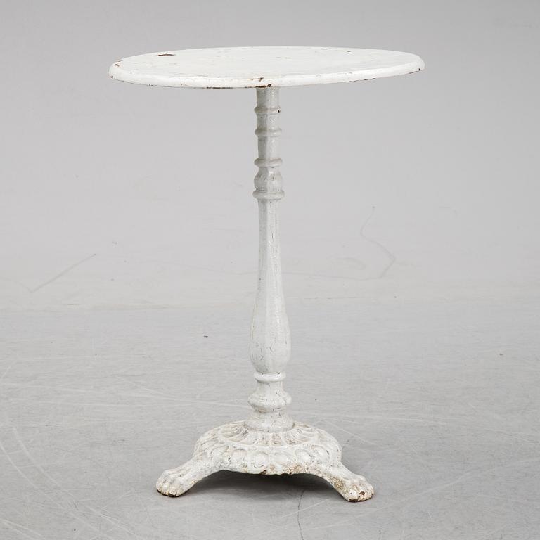 Trädgårdsbord, första halvan av 1900-talet.