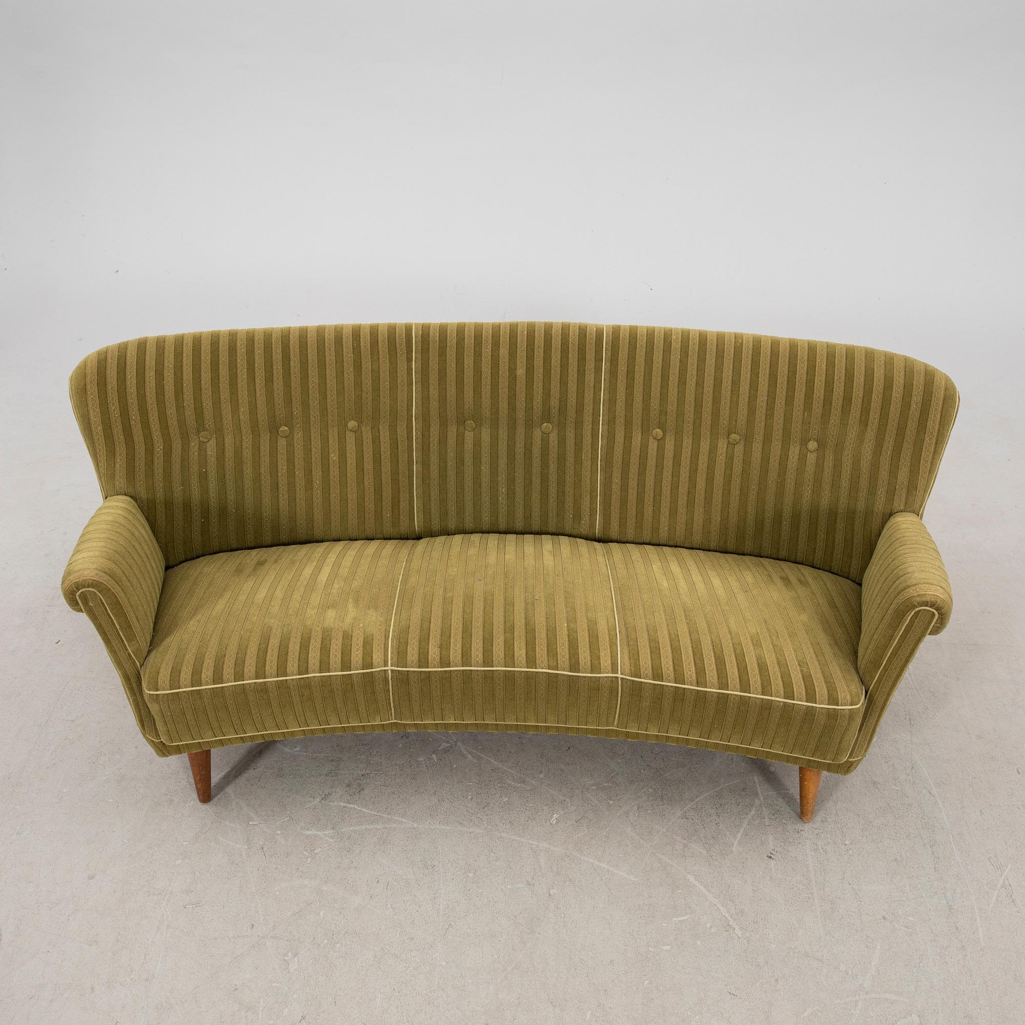A 1940/50s sofa.