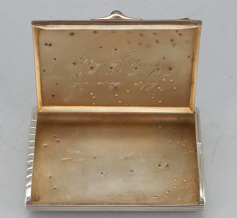 SAVUKEKOTELO, hopeaa, Venäjä, 1900-luvun alku. Paino 191 g.