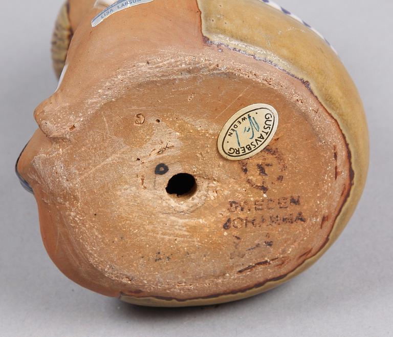 FIGURIN samt VÄGGPLAKETT, stengods, Lisa Larson, Gustavsberg.