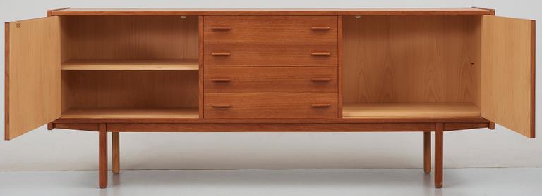 SIDEBOARD, Ulferts, Tibro, 1900-talets andra hälft.