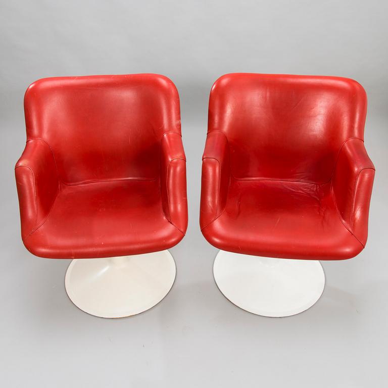 YRJÖ KUKKAPURO, a pair of late 1960's 'Junior' armchairs for Haimi.