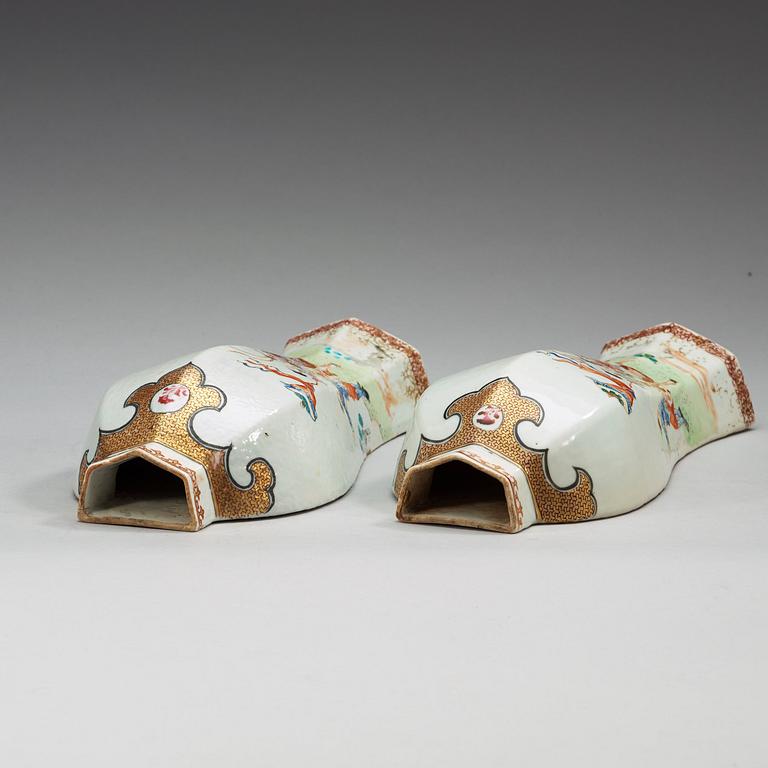 A pair of famille rose wall vases, Qing dynasty, Qianlong (1736-95).