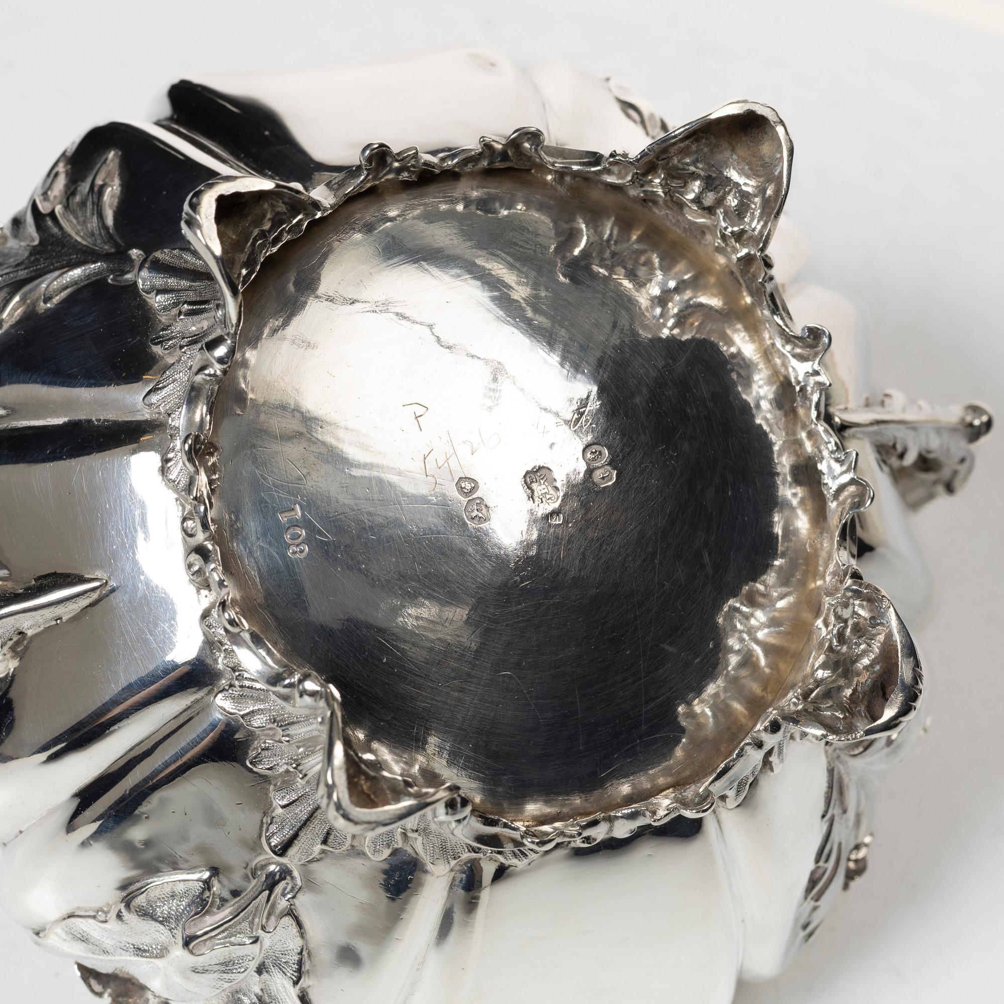An English silver bowl, mark of Edward, Edward junior, John & William Barnard, London, 1834.