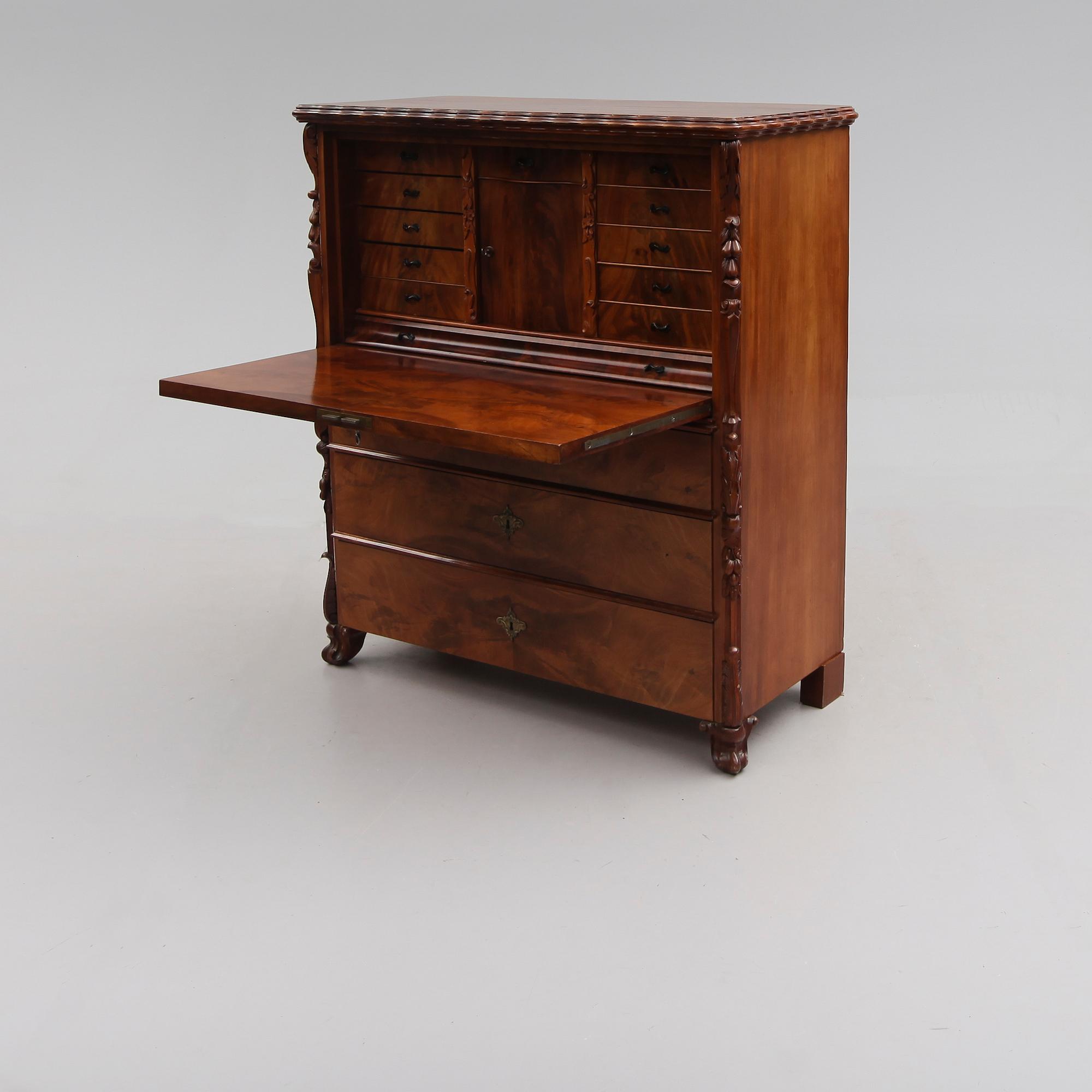 CHIFFONJÉ, 1800-talets andra hälft.