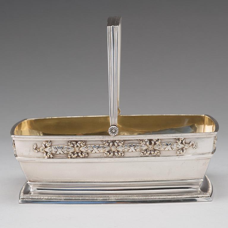 A FABERGÉ parcel-gilt basket, Moscow 1894. Imperial Warrant and scratched invntory no. 4969.