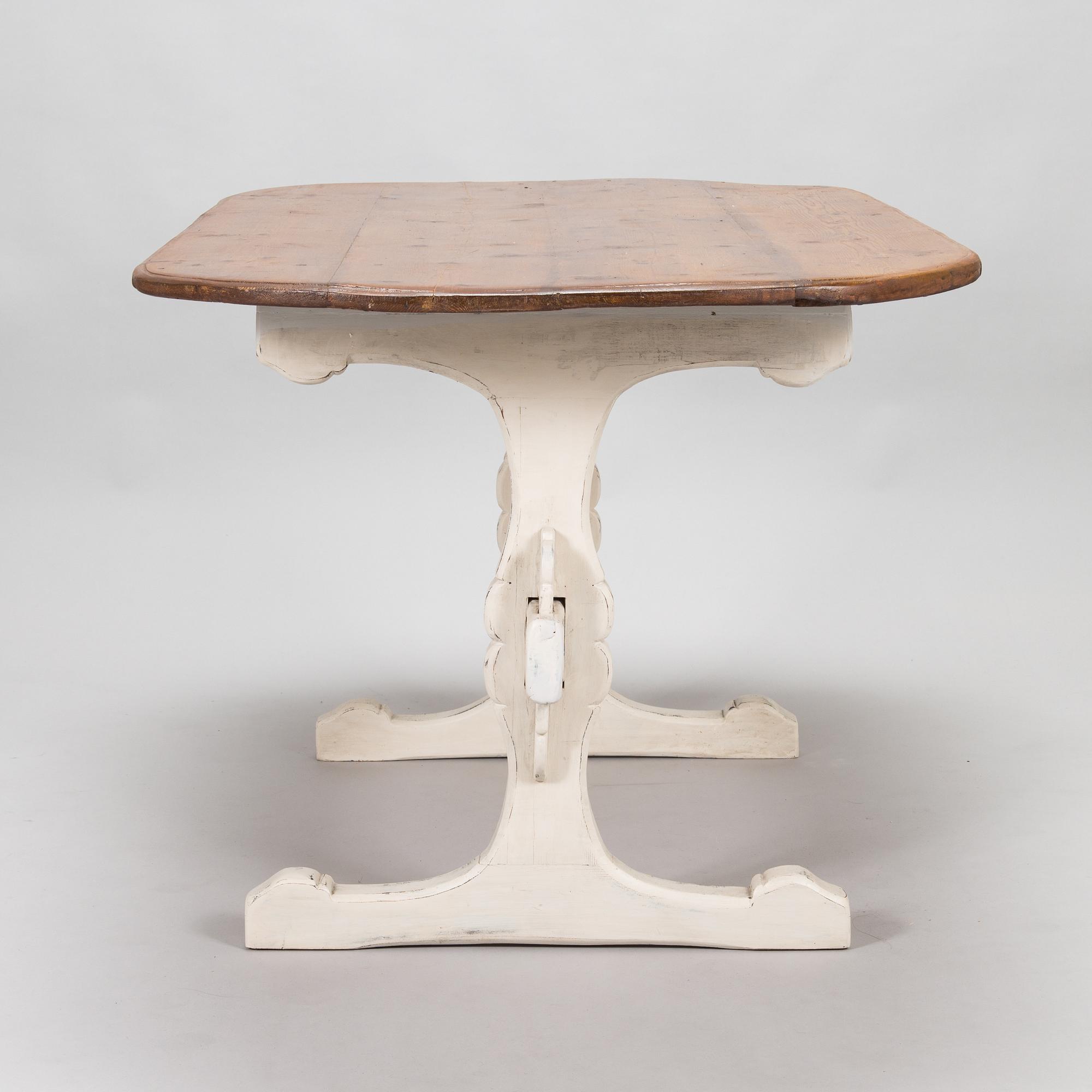 Pirttipöytä, luult. vuosisadan vaihde 1700/1800.