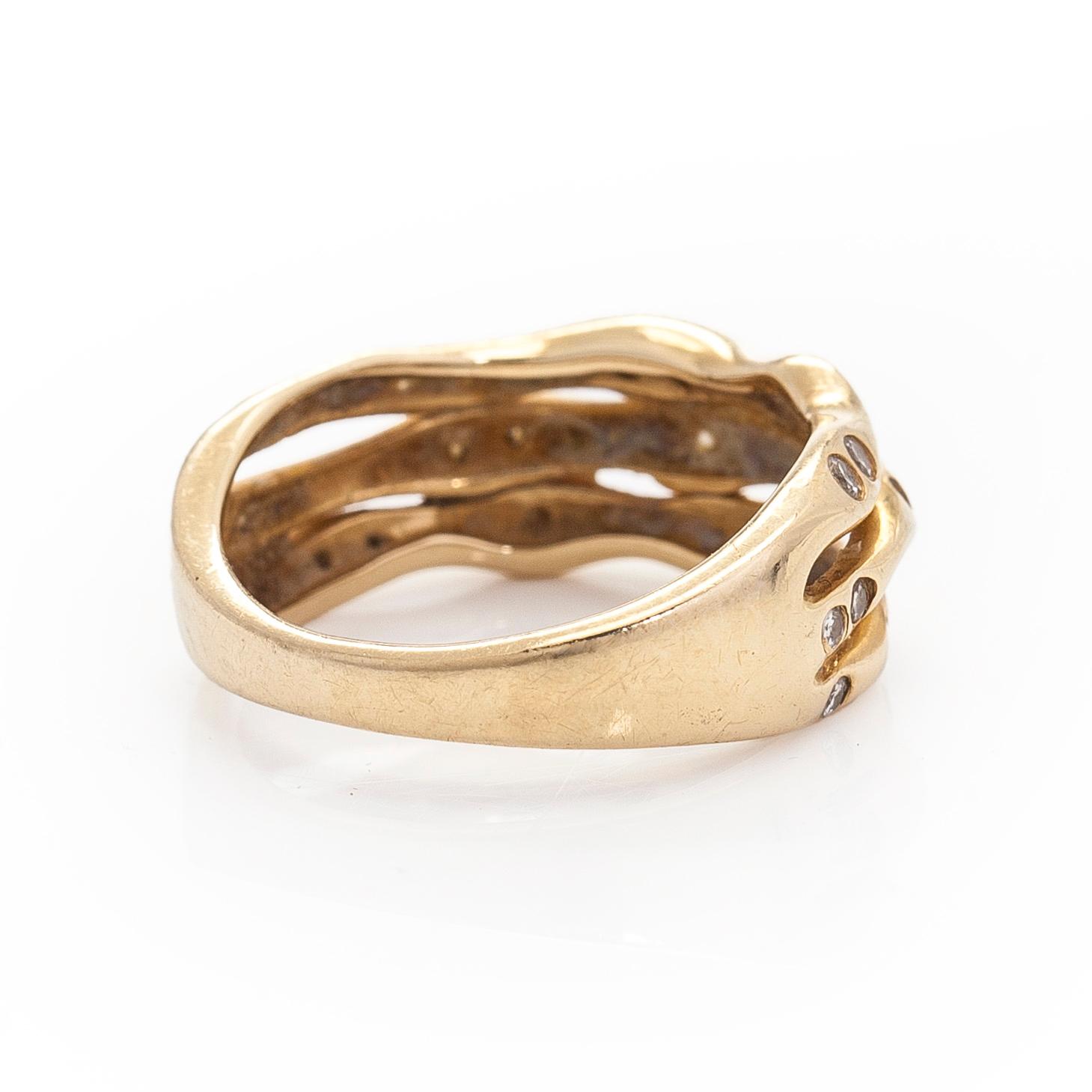 Ring, brilliant-cut diamonds, 14K gold.