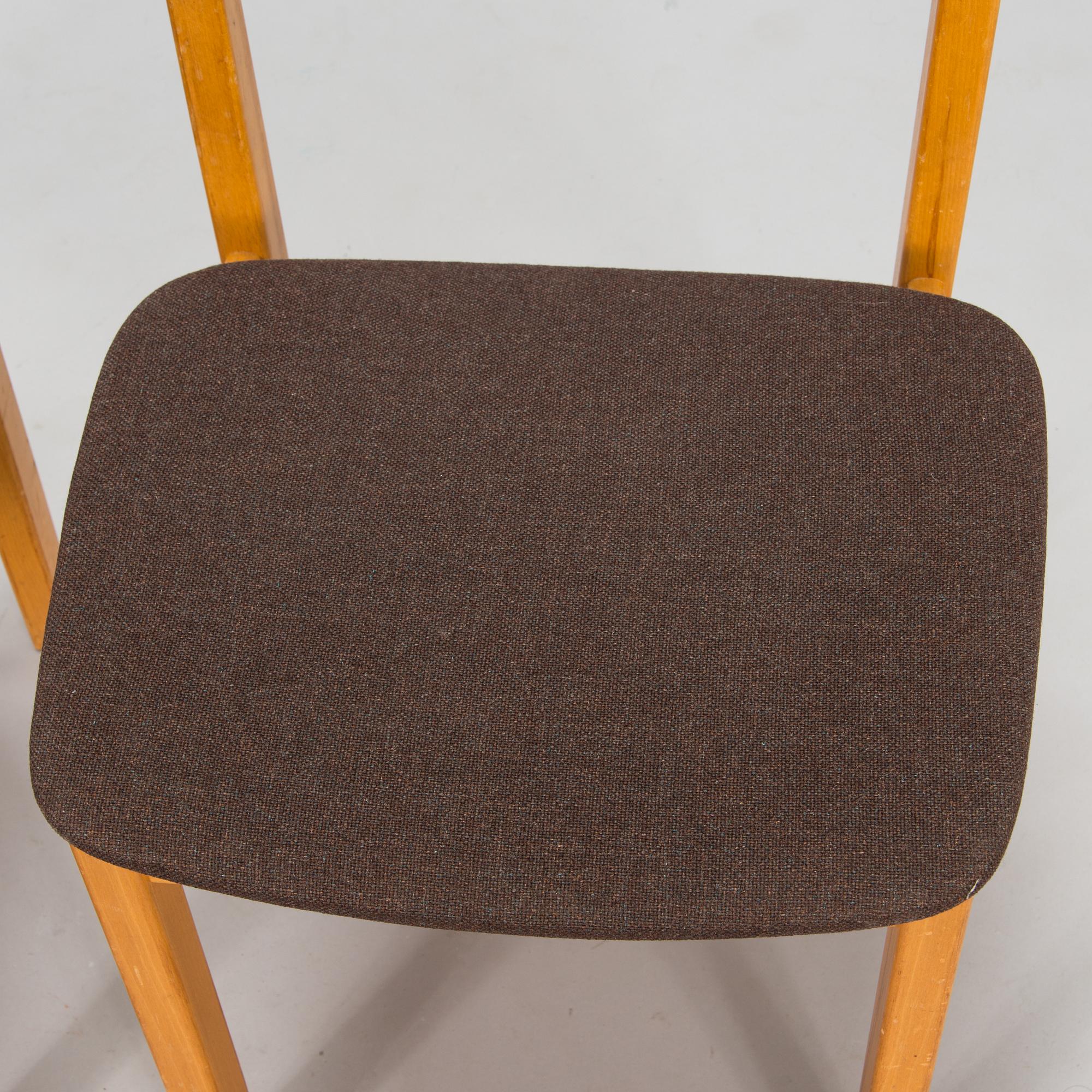 Lasse Ollinkari, six 1960s "Ervi chairs" for Artek. .