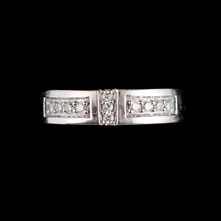 RING, 18 k, briljanter.