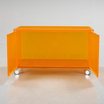 SIDOBORD, "One", Piero Lissoni för Kartell. 1990-tal.