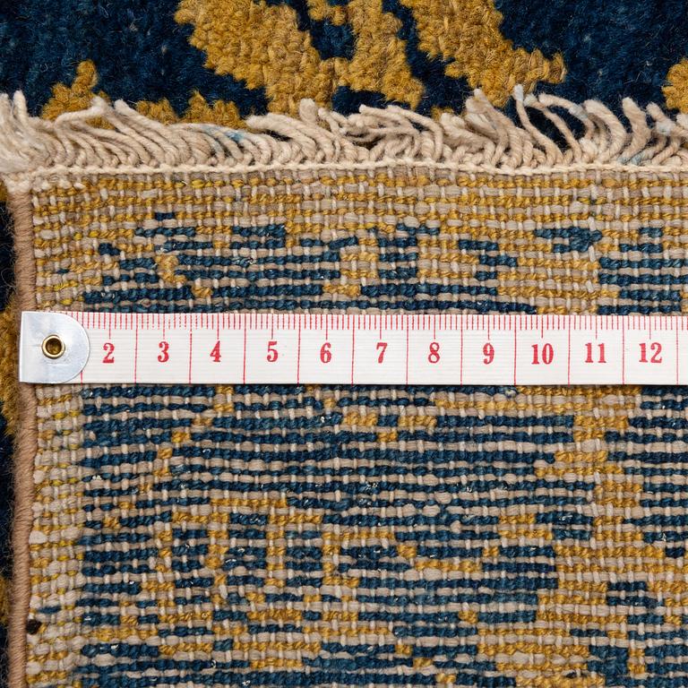 An antique Hamadan runner, Northwest Persia (Iran), c. 407 x 65 cm.