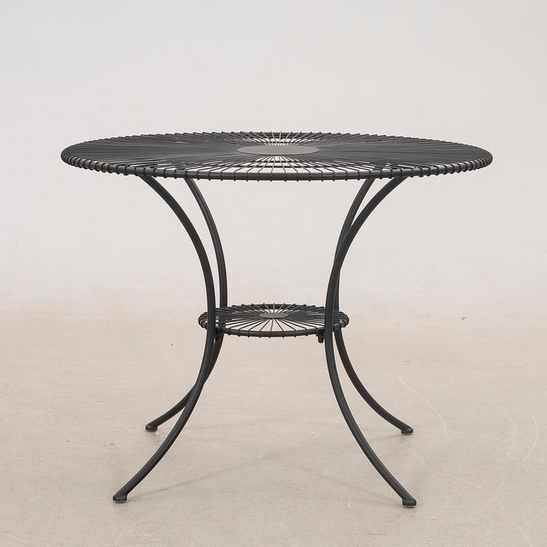 Garden group, 3 pieces.