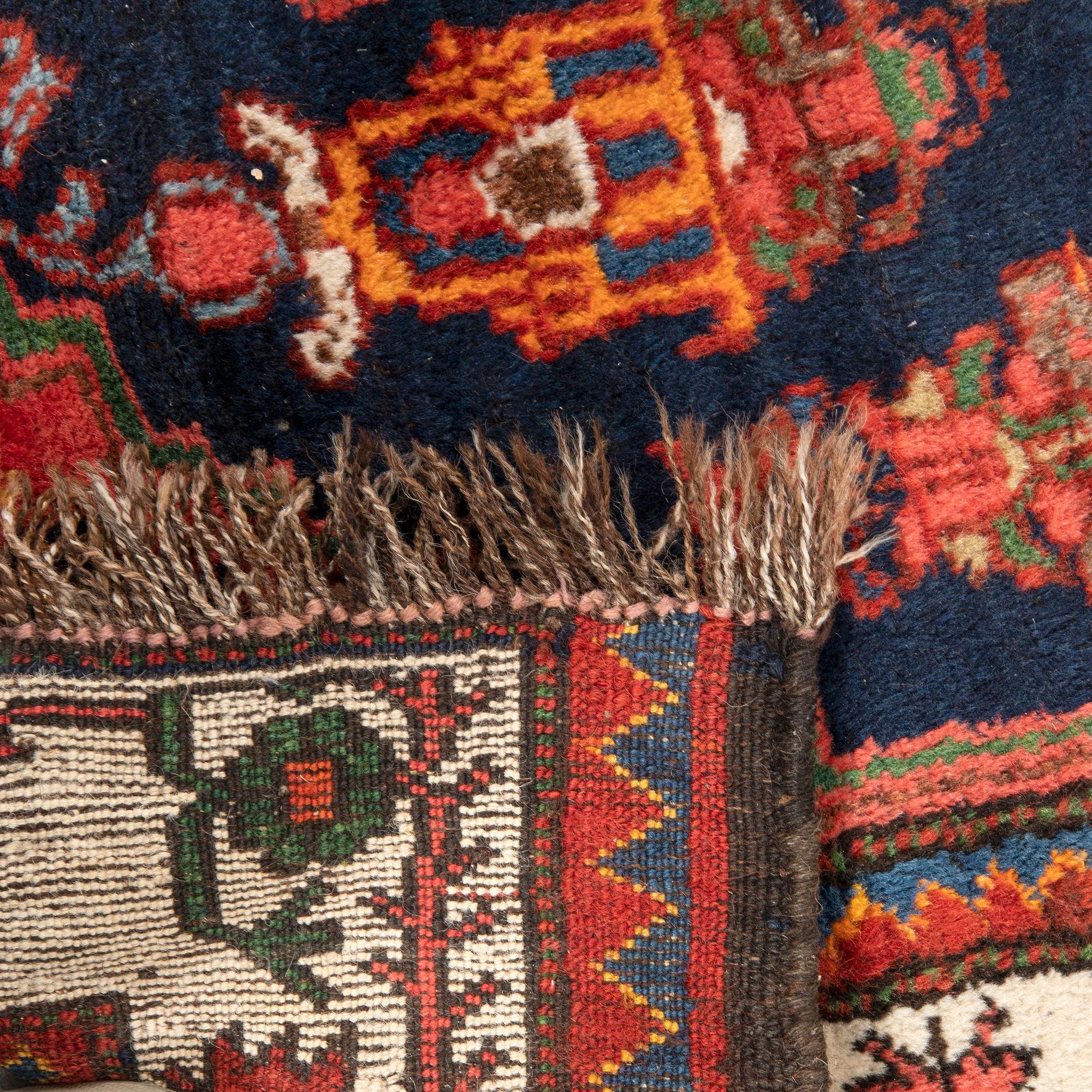 Matta kurdisk semiantik/antik  ca 336x117 cm.