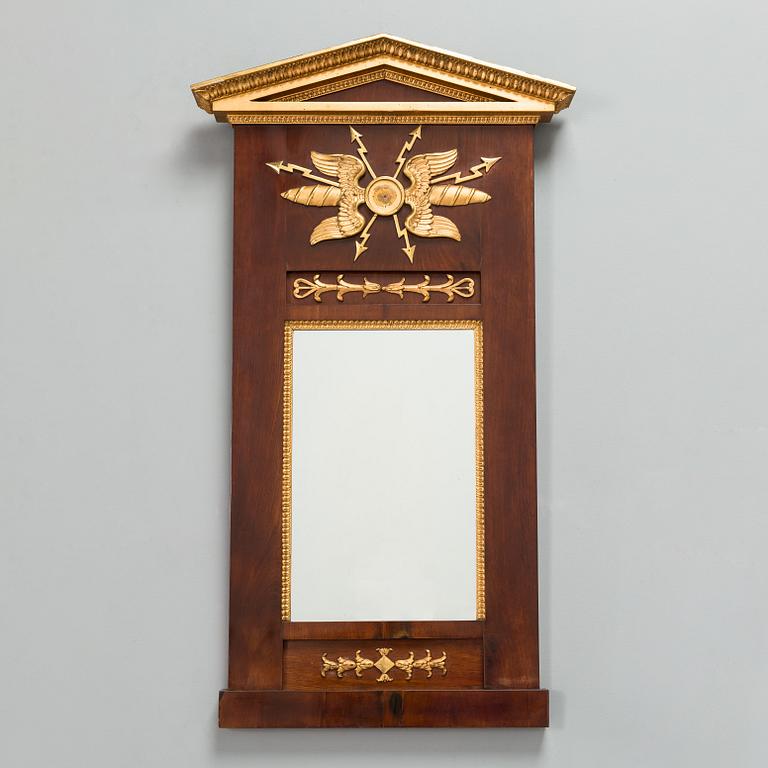 Spegel, empire, 1800-talets första hälft.