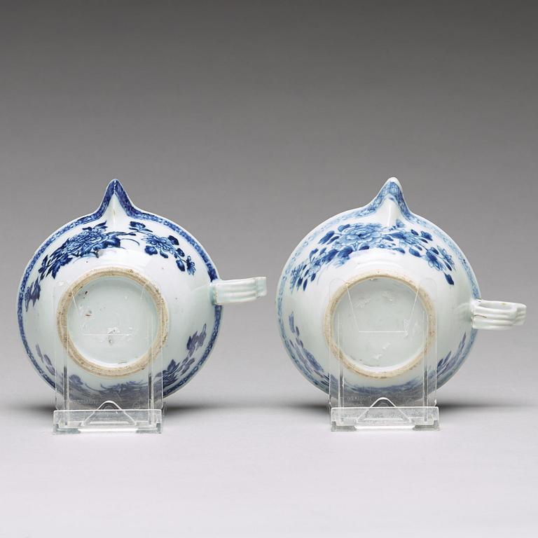 A pair of blue and white sauce boats, Qing dynasty, Qianlong (1736-95).