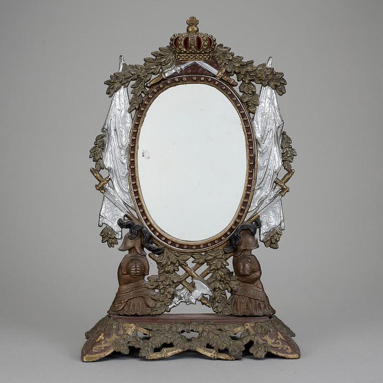 BORDSSPEGEL, gjutjärn, sannolikt Huseby bruk. 1800-talets slut.
