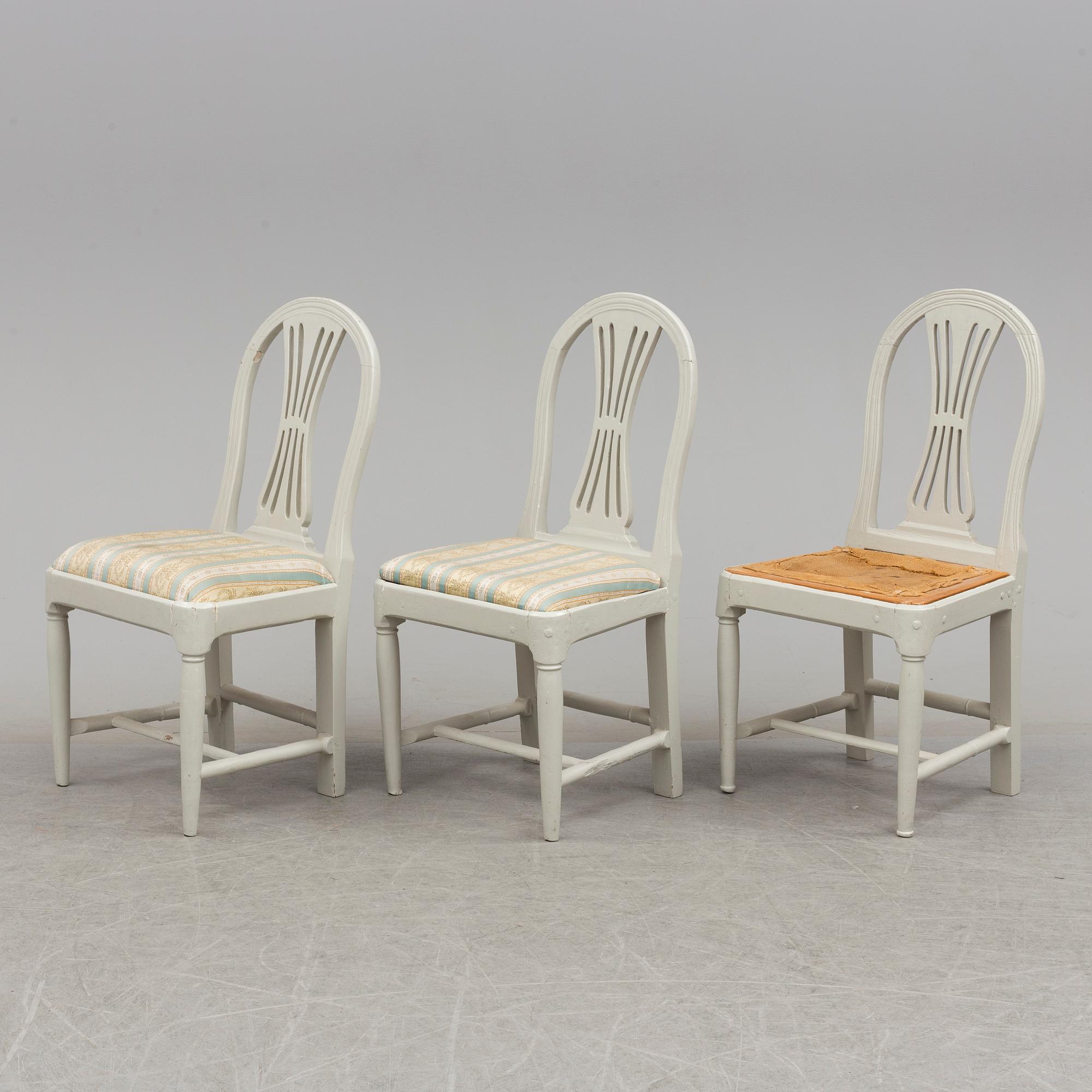 A set of three chairs from around year 1800.