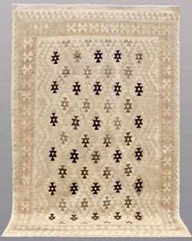 MATTA. Kelim, ca 298 x 190 cm.