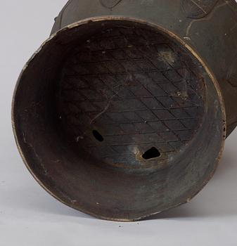 A bronze vase, presumably Qing dynasty (1644-1911).