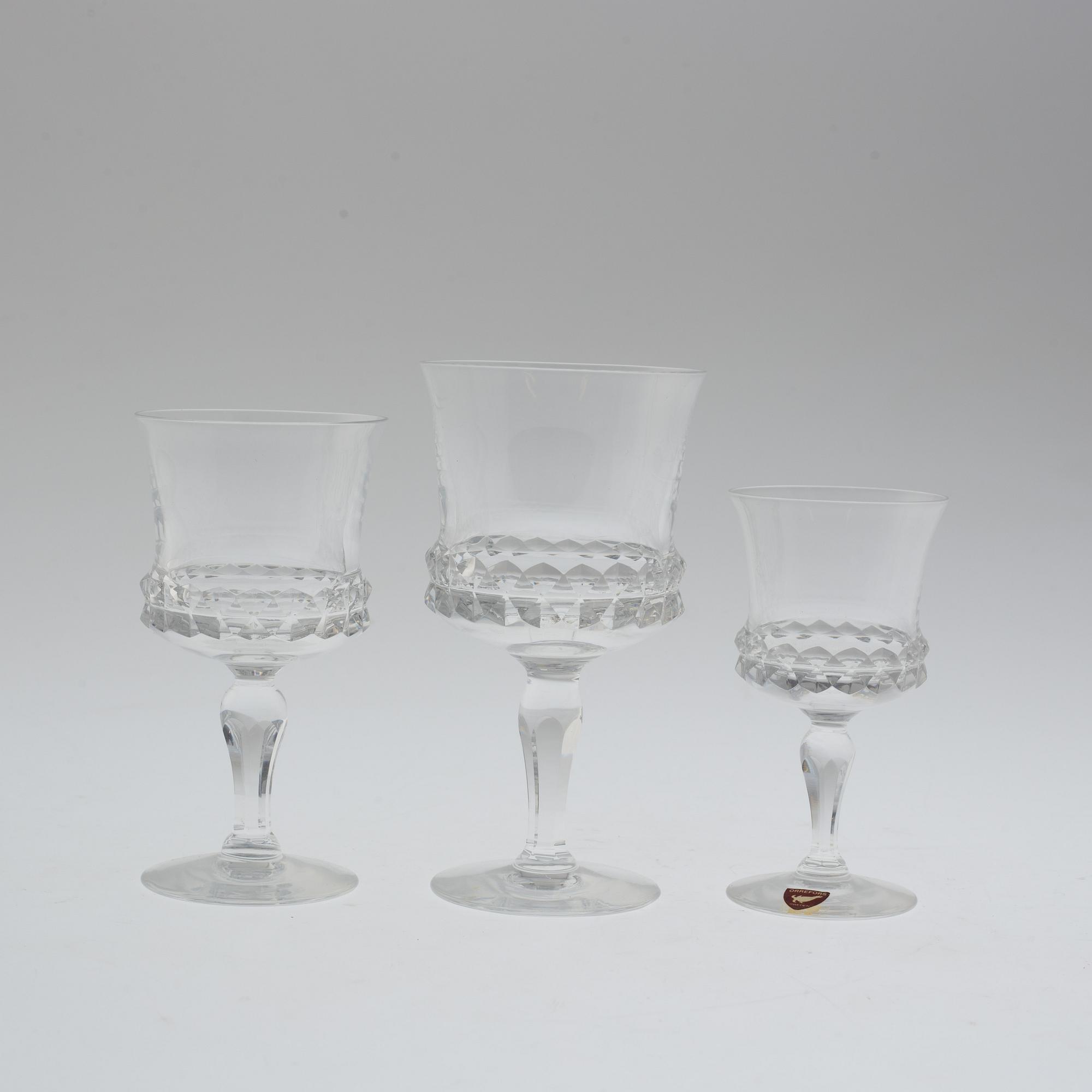INGEBORG LUNDIN, glasservis, 38 delar, glas, "Silvia", Orrefors.