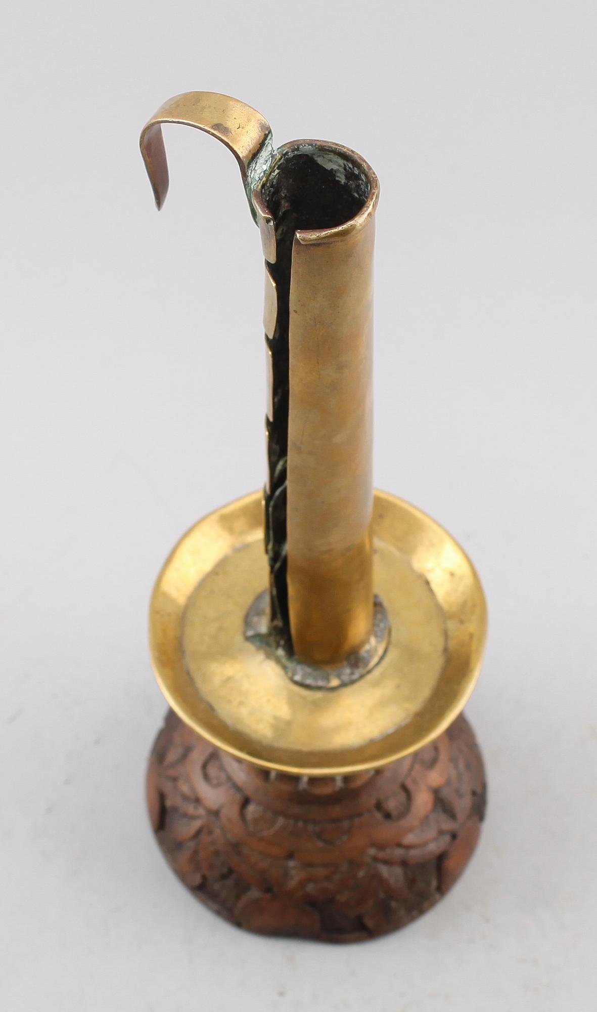 LJUSSTAKE, trä och mässing, 1700-tal.