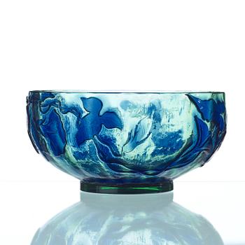 Emile Gallé, An Art Nouveau 'firepolished' cameo glass bowl, Nancy, France.