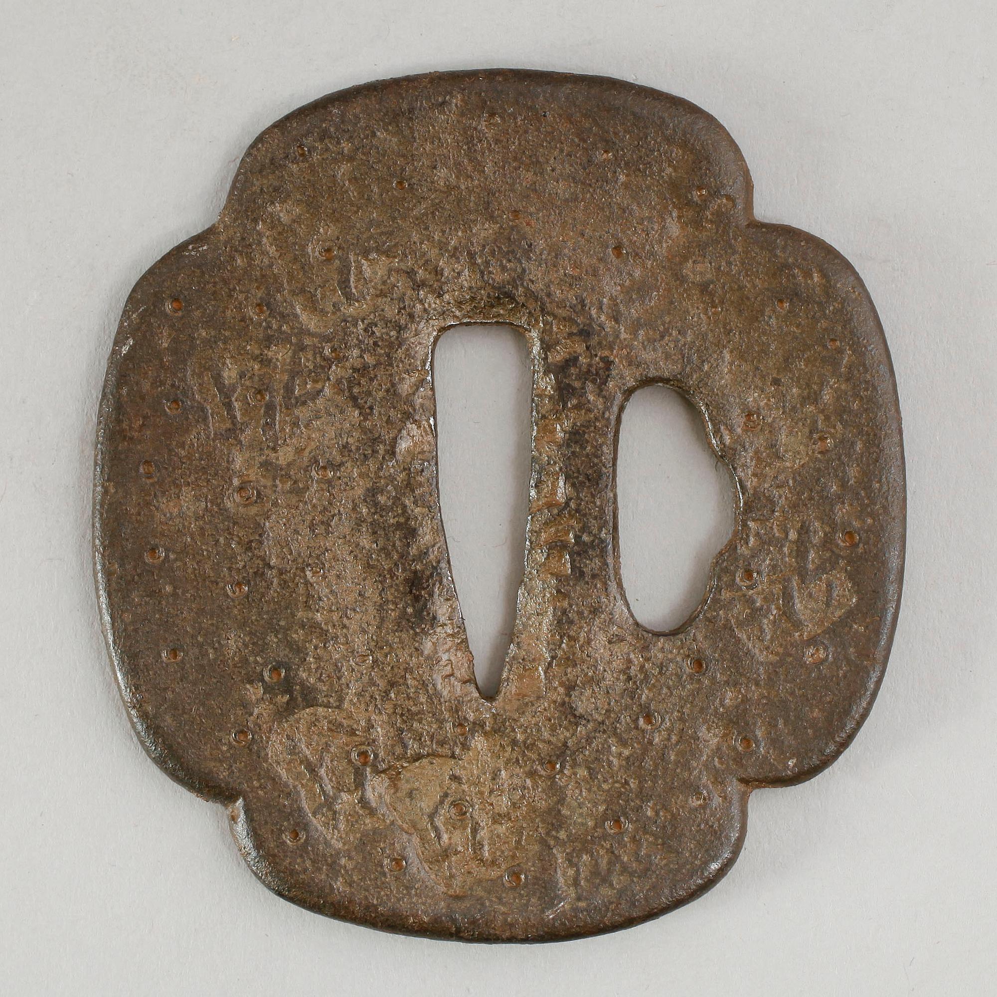 TSUBA, 3 st, järn, Japan, 1600-/1700-tal respektive 1700-/1800-tal.