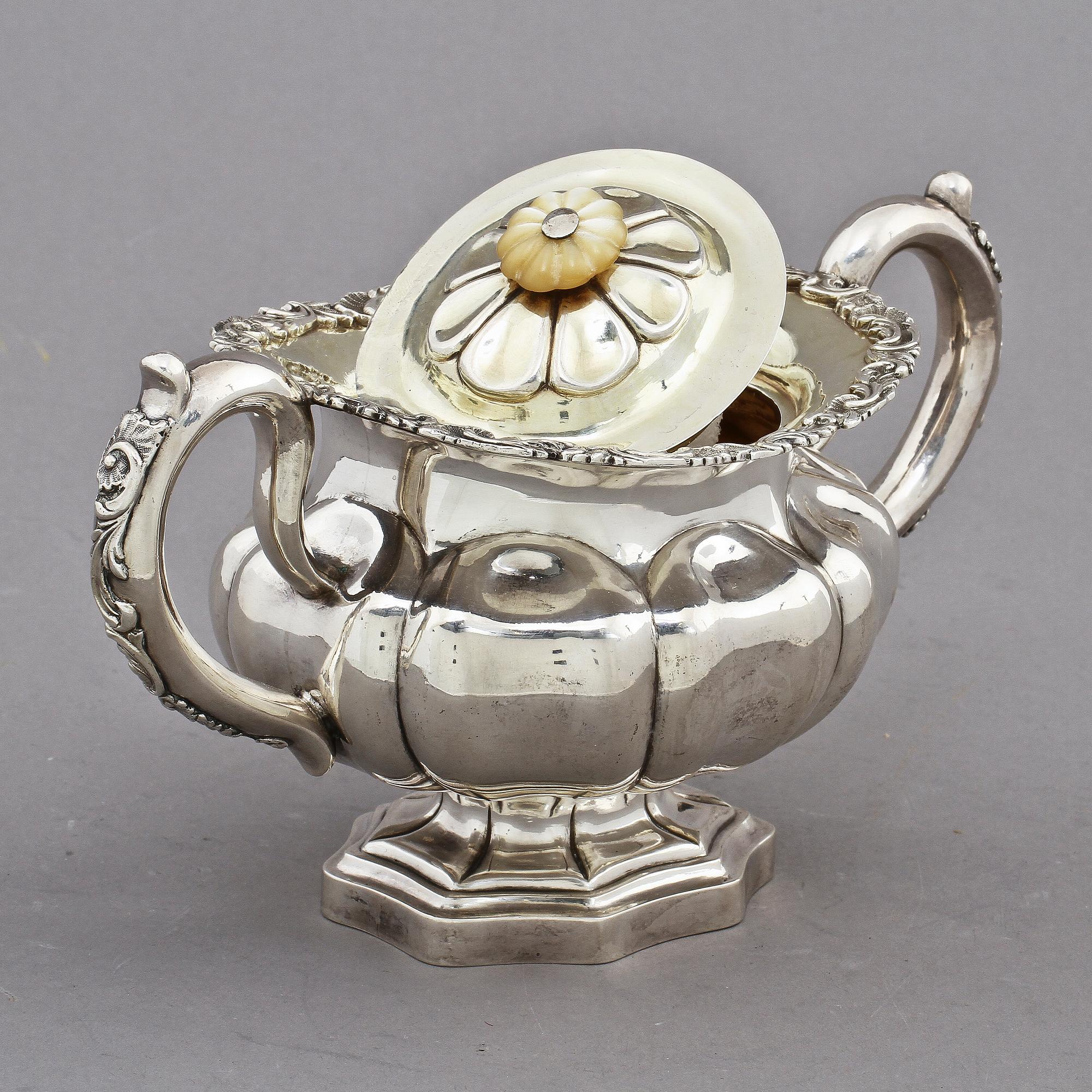 TESERVIS, 3 delar, silver, bl. a. Ivan Semenovich Gubkin, Moskva, 1845.