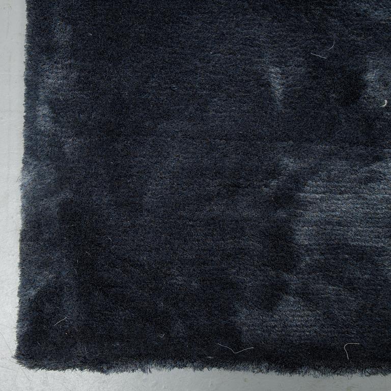 A carpet, "Salsa mix 28" JOV, Belgium, ca 356 x 200 cm.