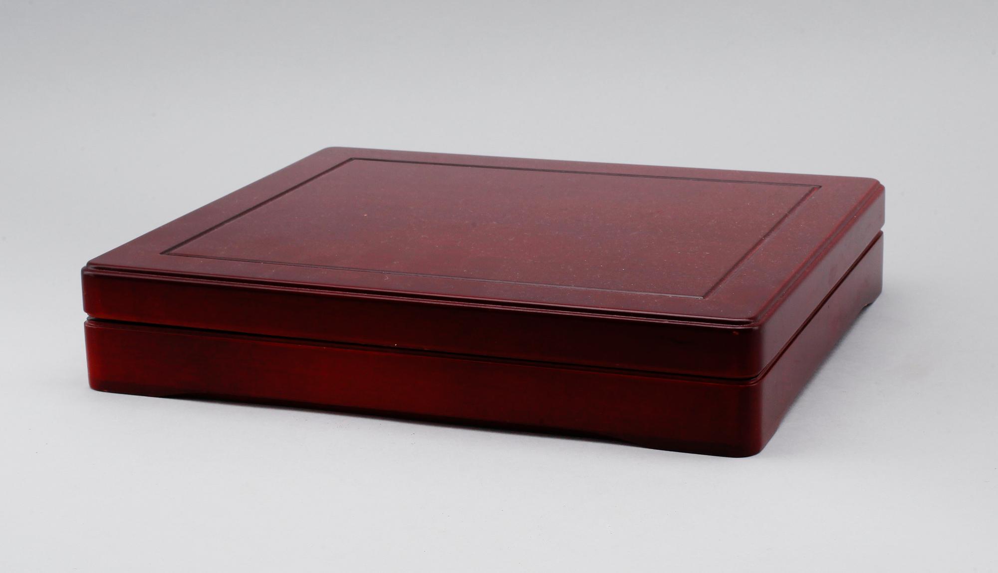 MINNESMYNT, 24 st, silver, Konungaätten Bernadotte. Vikt ca 600 gram.