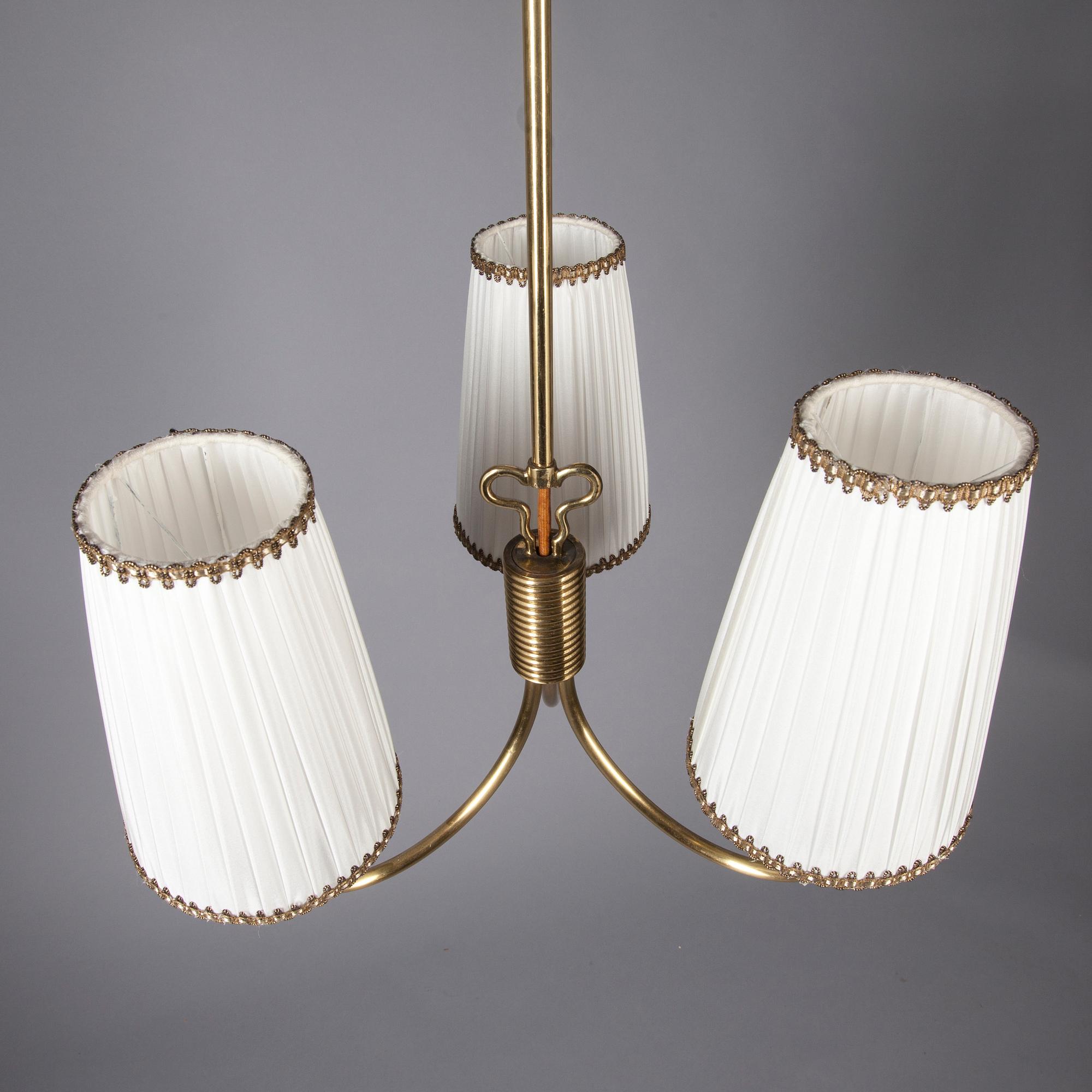 TAKLAMPA, Gunnel Nyman, Idman 1900-talets mitt. Höjd 79 cm.