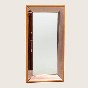 Mid-20th century mirror.