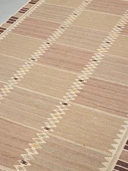 Barbro Nilsson, BARBRO NILSSON, A CARPET, "Salerno grå med enkel bård", flat weave, ca 245 x 170,5 cm, signed AB MMF BN.