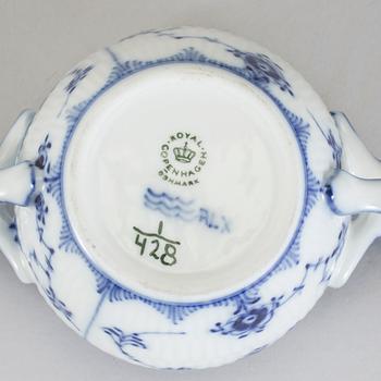 SERVISDELAR, 41 delar, porslin, "Musselmalet", Royal Copenhagen.