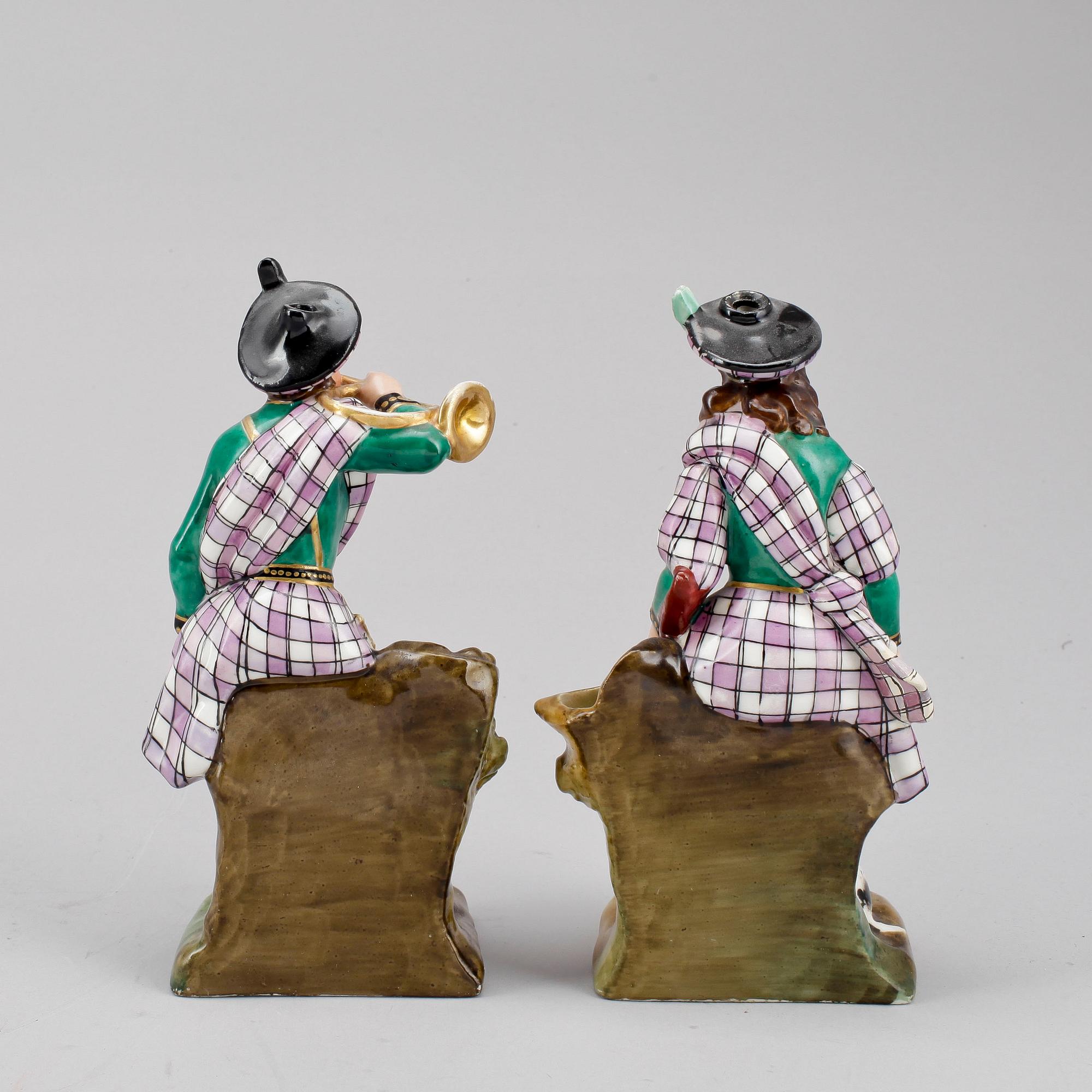 FIGURINER. Ett par. Porslin. 1900-tal.