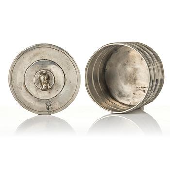 Sylvia Stave, burk med lock, modell 5278, C.G. Hallberg, Stockholm, 1933.