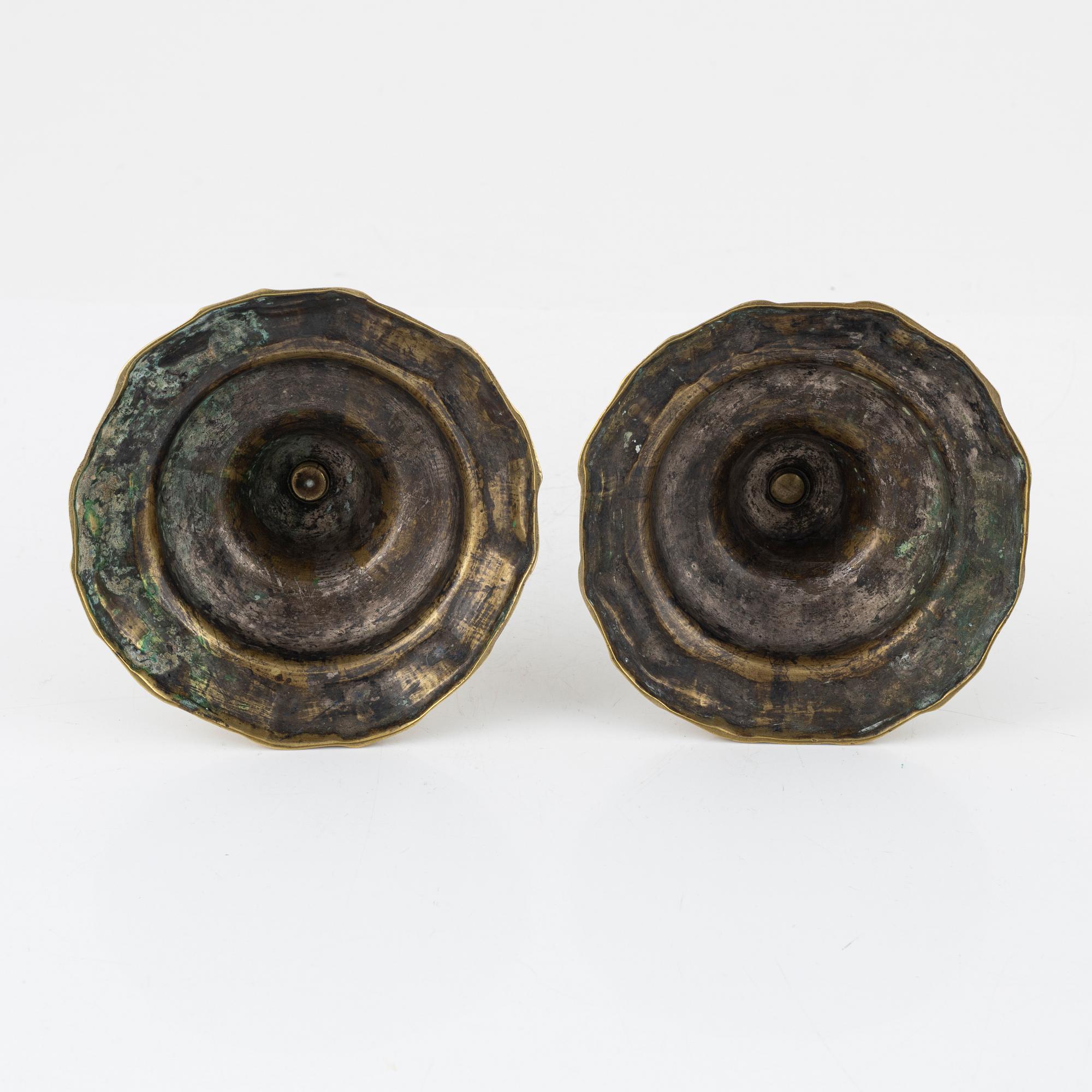 Candlesticks, a pair bronze candlesticks, late Baroque, 18th Century.