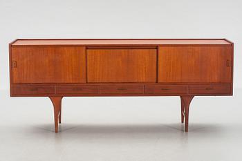 SIDEBOARD,  Seffle Möbelfabrik, Svante Skogh. 1900-talets mitt.