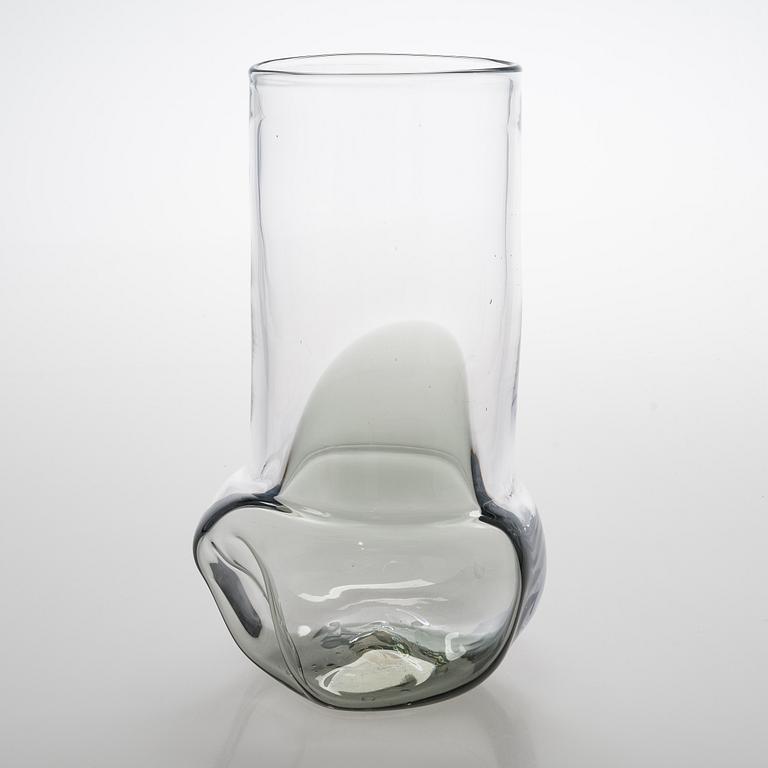 Sami Ruotsalainen, 'Pokaali', art glass object from the Äärillä series. Signed. Unique, 2017.