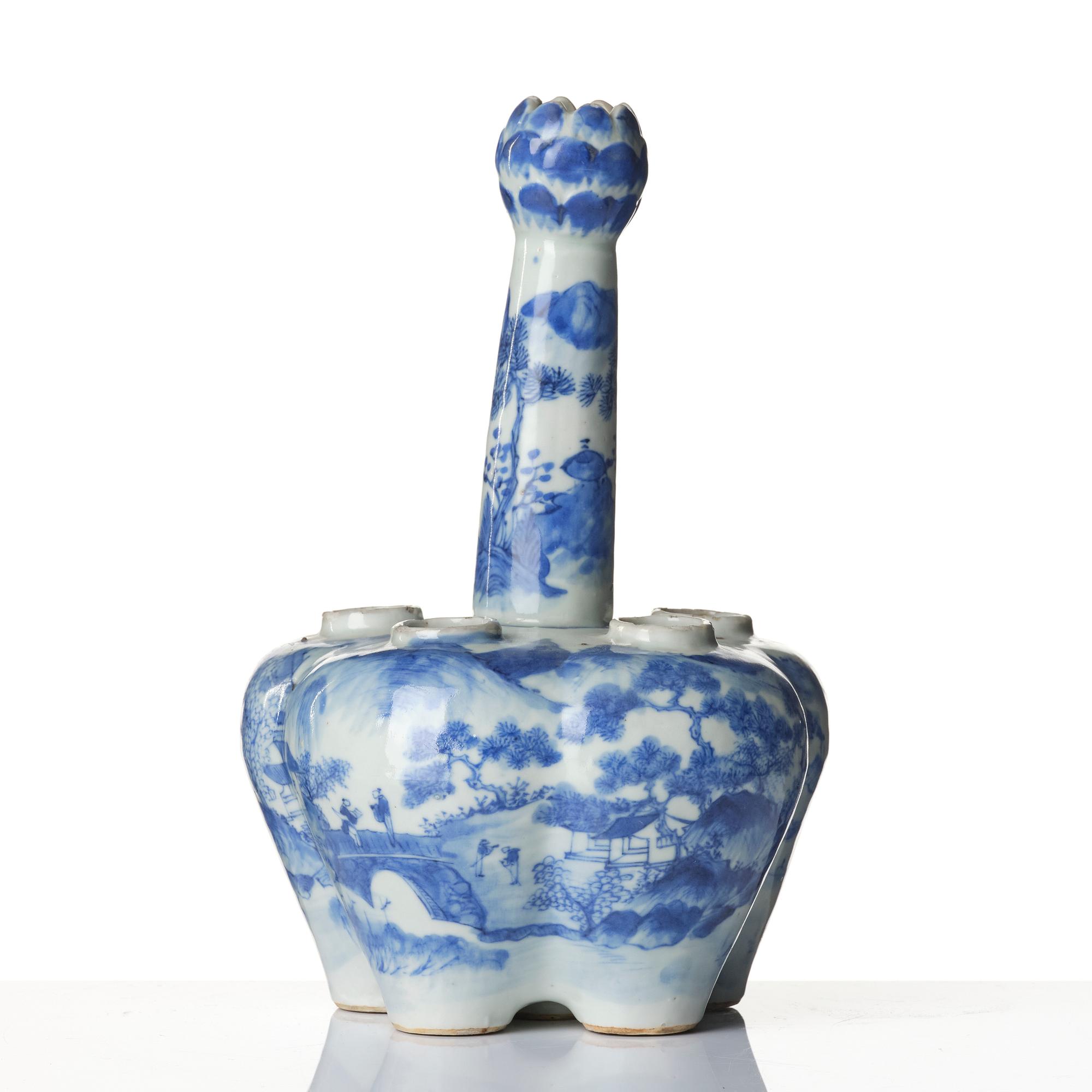 Tulpanvas, porslin, Kina, Qingdynastin, 1800-tal.