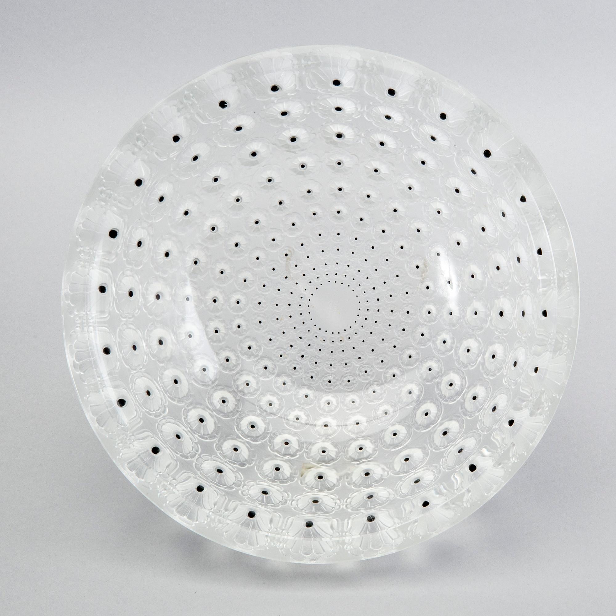 Lalique, a 'Nemours' glass bowl, France 20th century latter part.
