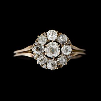 A RING, old and rose cut diamonds, 14K (56) gold. Russia.