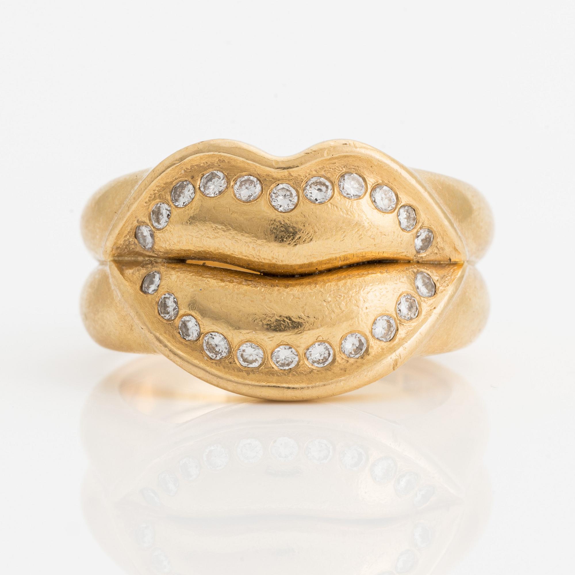 Ring, Ellen Curtis, 18K guld och briljantslipade diamanter. Stockholm 1997.