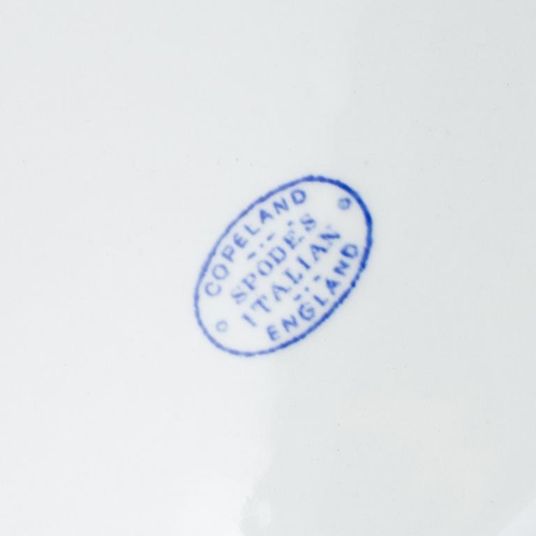 A large Copeland 'Spode's Italian' porcelain dinner- and coffee service, 107 pieces.