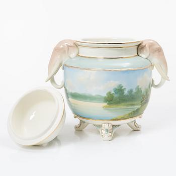 Rörstrand, urn with lid, late 19th century.