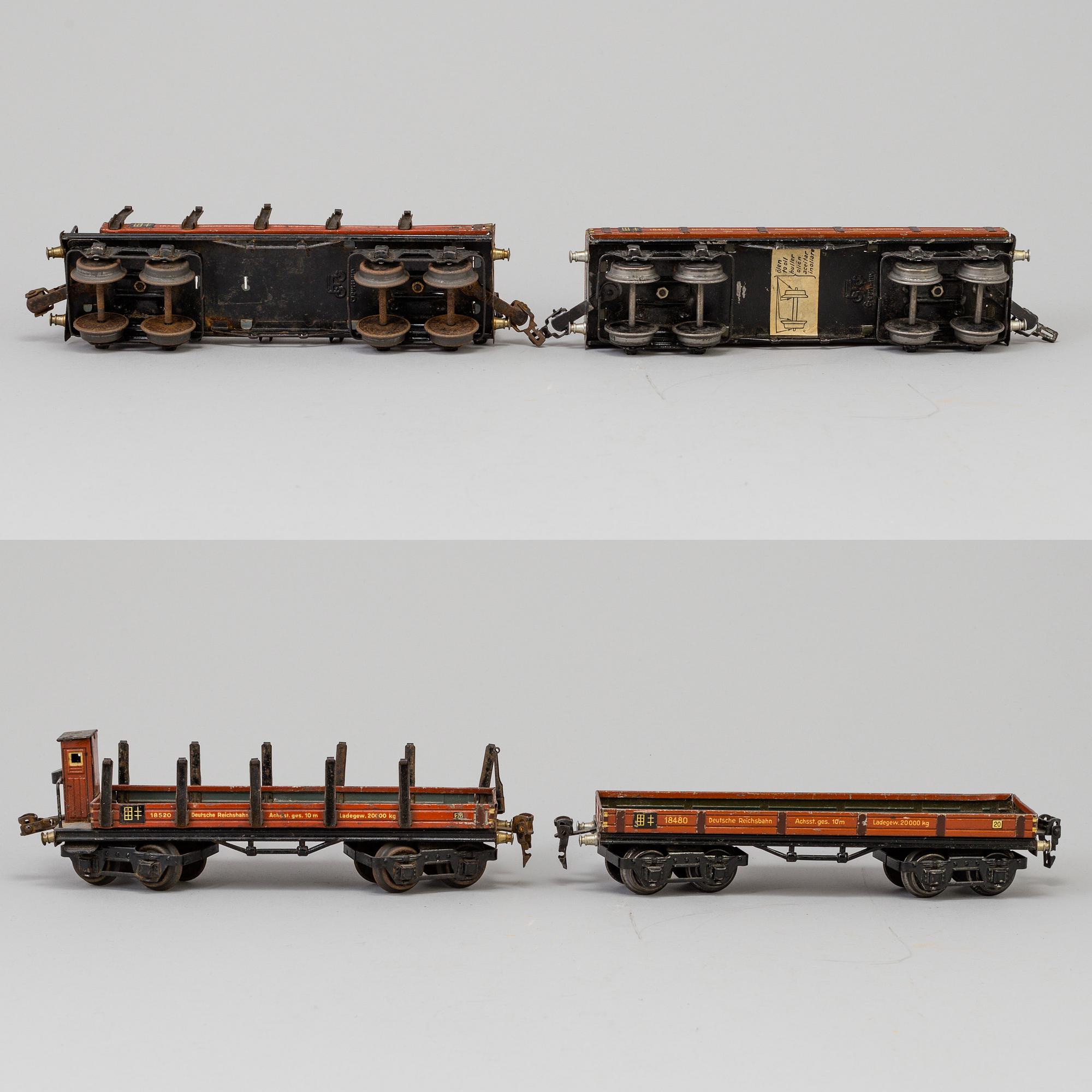 a set of 8 Märklin parts 1930's.