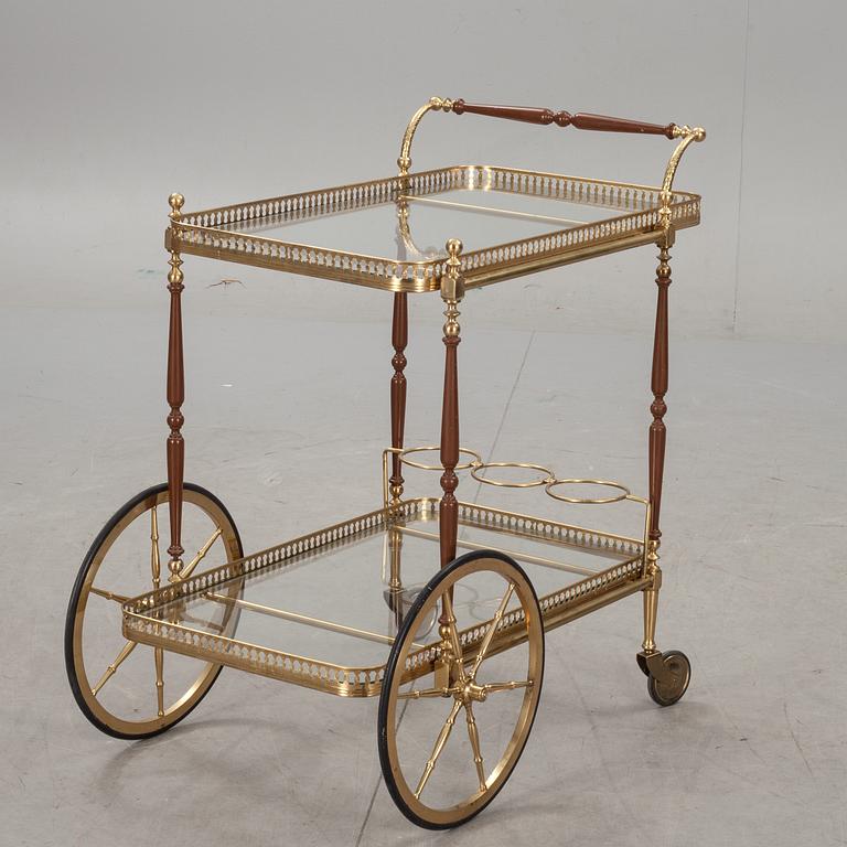 SERVERINGSVAGN, 1900-talets andra hälft.