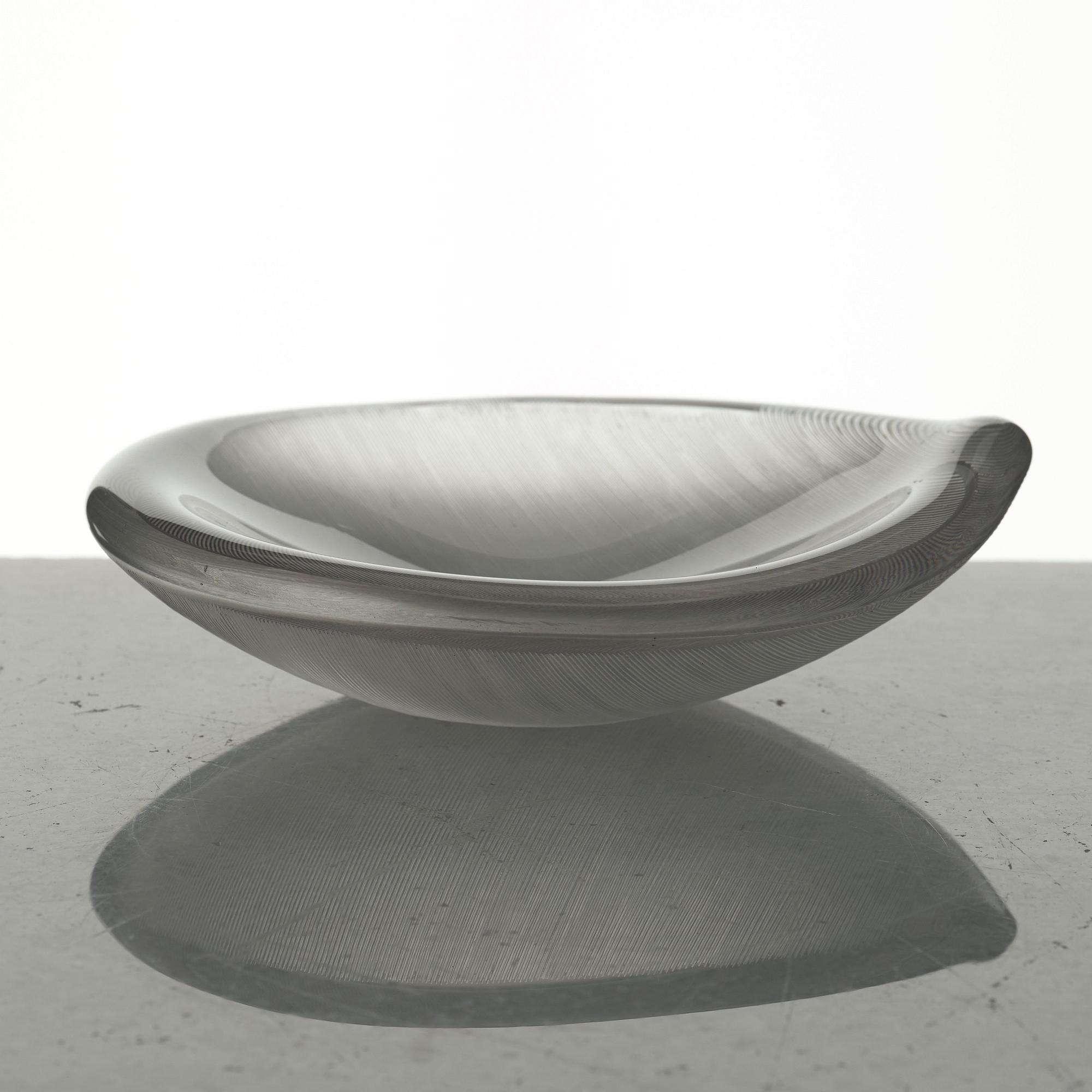 Tapio Wirkkala, TAPIO WIRKKALA, a set of three pieces of art glass, Iittala, Finland 1950's.