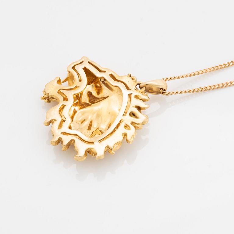 Carrera y Carrera, hänge lejon 18K guld med en briljantslipad diamant, kedja 18K guld.